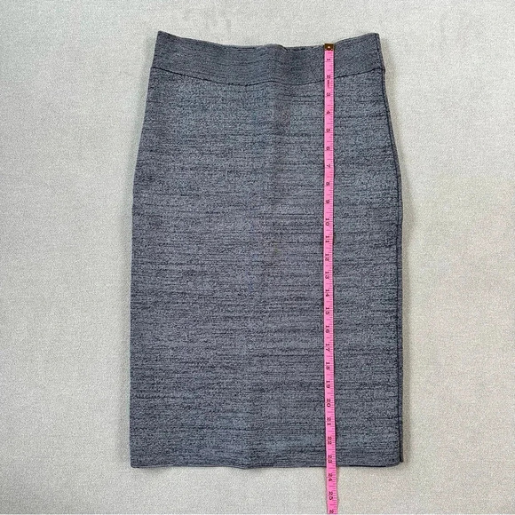BCBGMAXAZRIA bandage skirt. Medium. Heather gray. Stretch bodycon skirt. - Picture 5 of 5